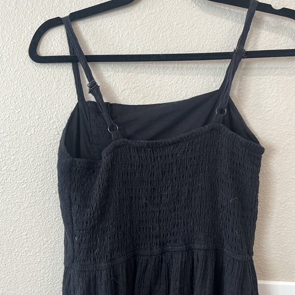 Universal Threads black muslin midi XSdress with faux buttons, adjustable straps - Picture 3 of 6